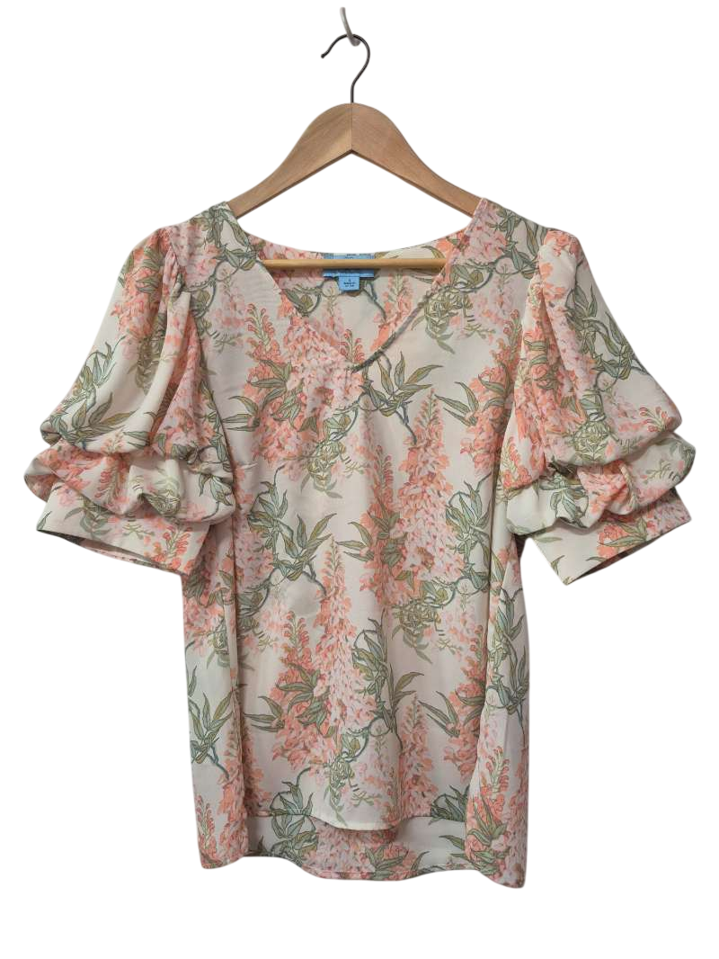 Cece V-Neck Puff Sleeve Short Sleeves