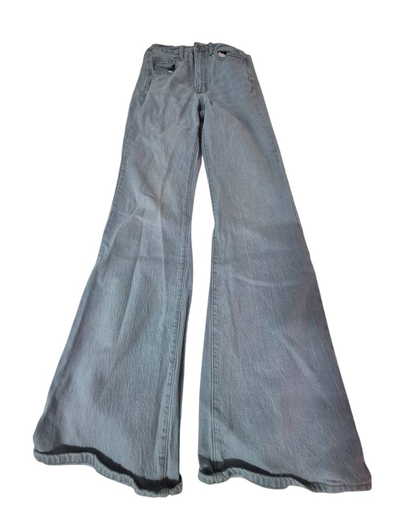 Universal Thread Flared Leg Jeans