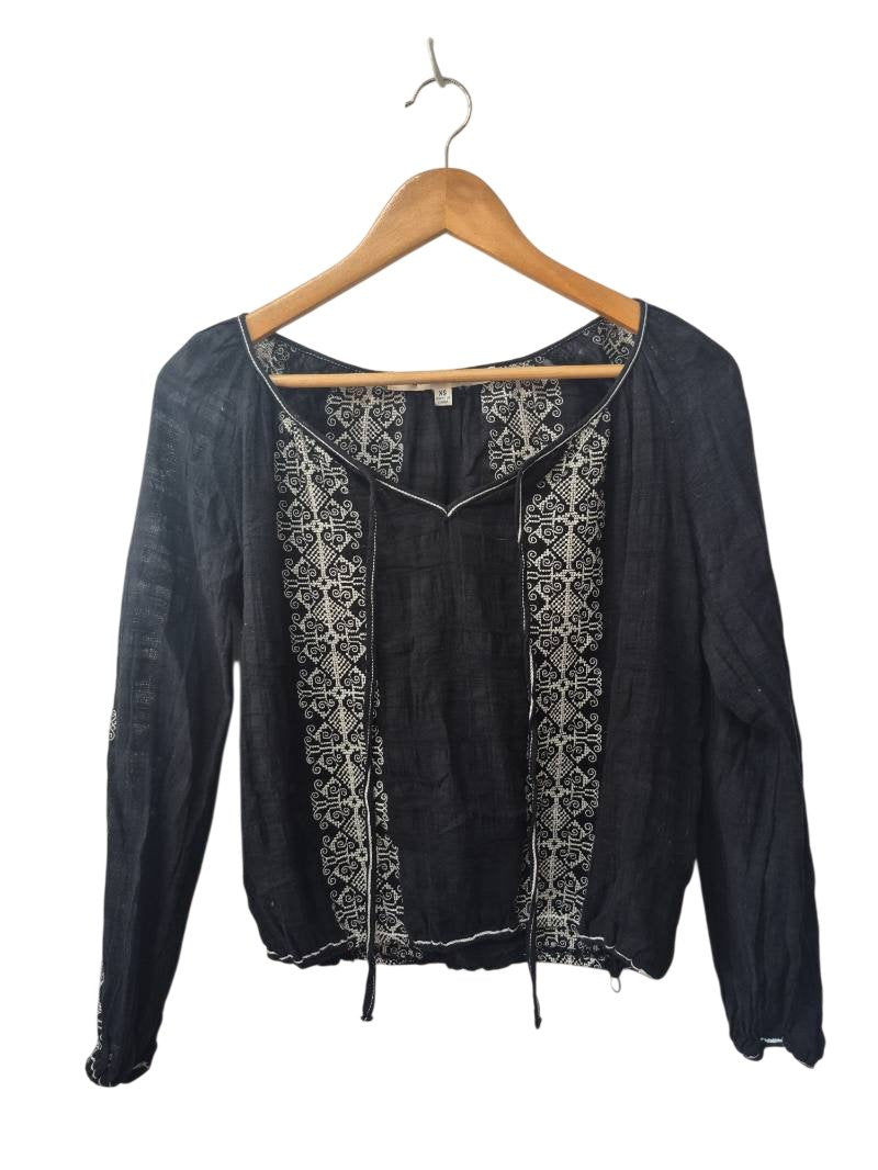 Max Studio Embroidered Blouse Long Sleeves