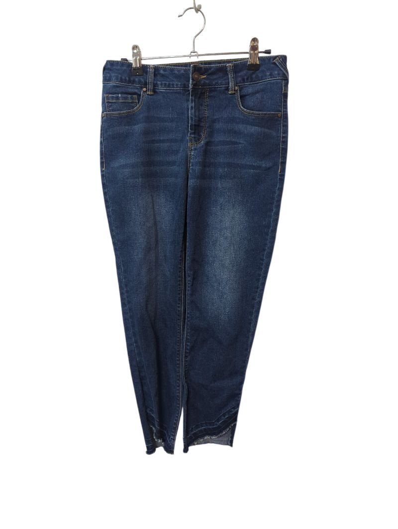 Signature Studio  Straight Leg Jeans