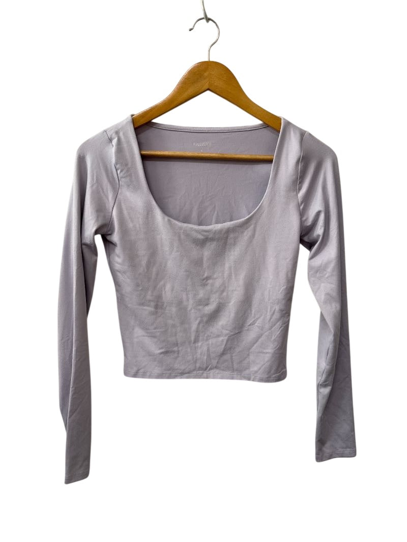 Hollister Scoop Neck Crop Long Sleeves