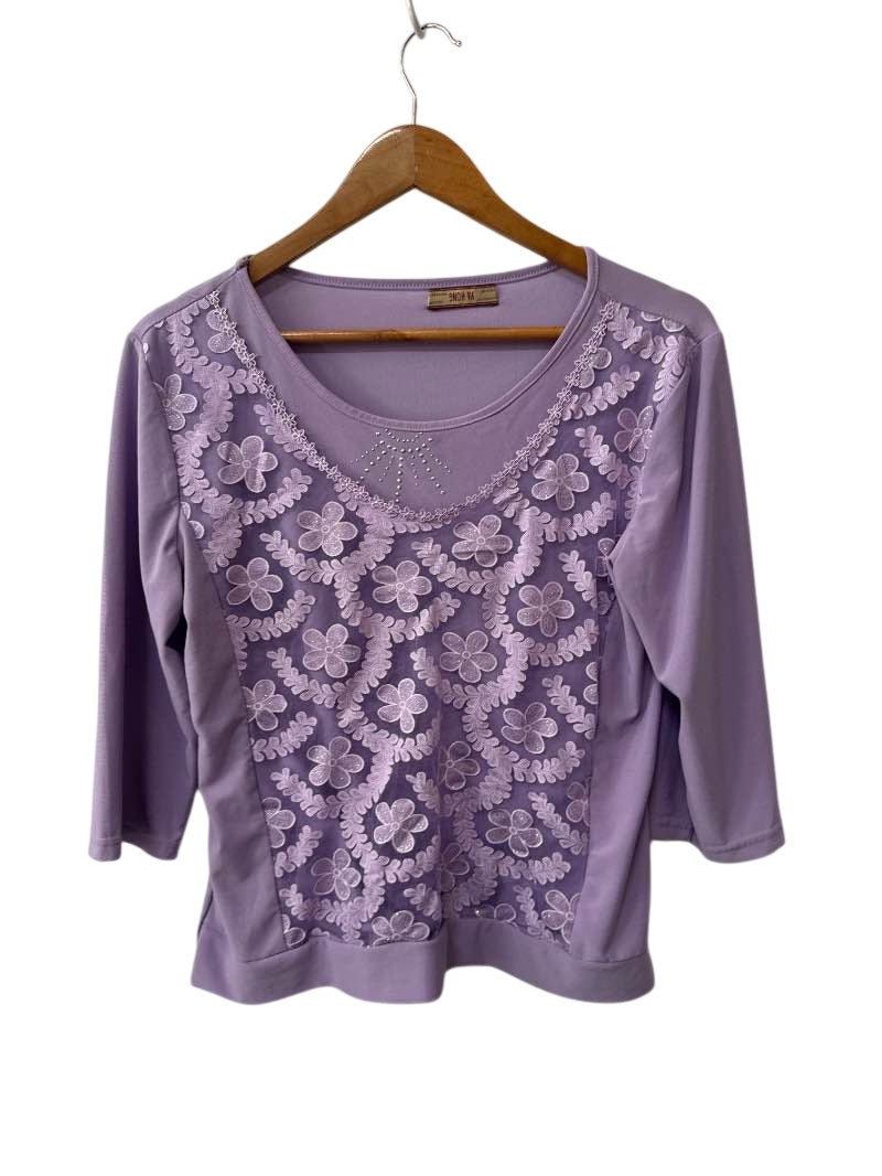 Ya Hong Floral Embroidered Top Vintage
