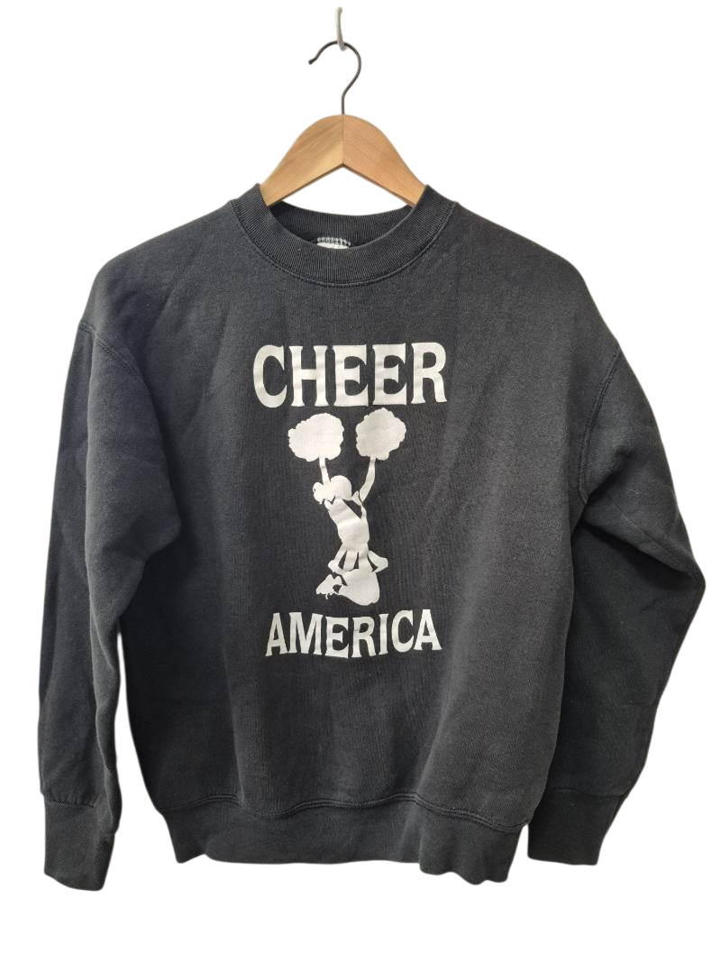 Fruit of the Loom Vintage Graphic Sweatshirt Vintage