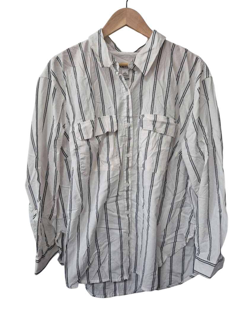 Ava & Viv Button-Up Shirt Long Sleeves