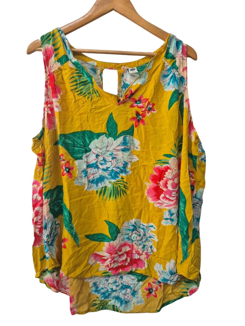 Old Navy Floral Sleeveless Tanks