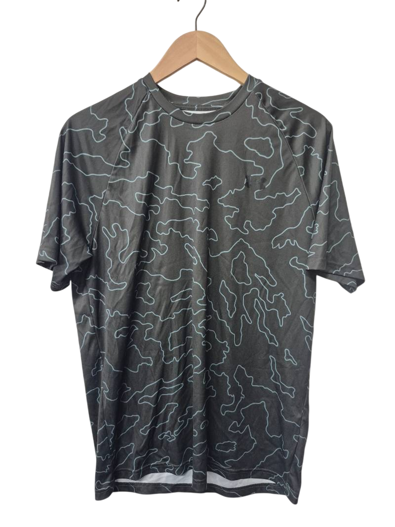 Under Armour Patterned Athletic Shirt Athletic