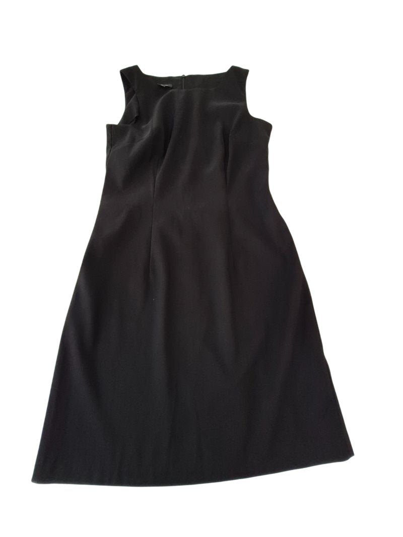 AGB Sleeveless Sheath Dresses