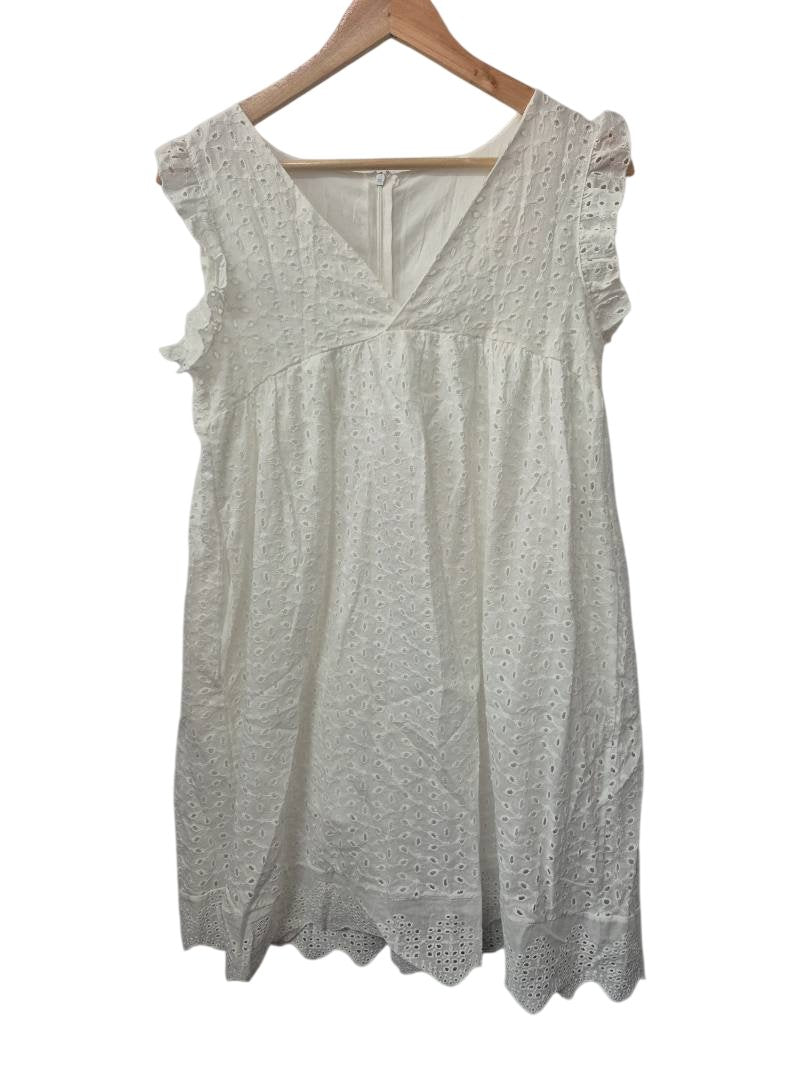 V-Neck Sleeveless Dresses