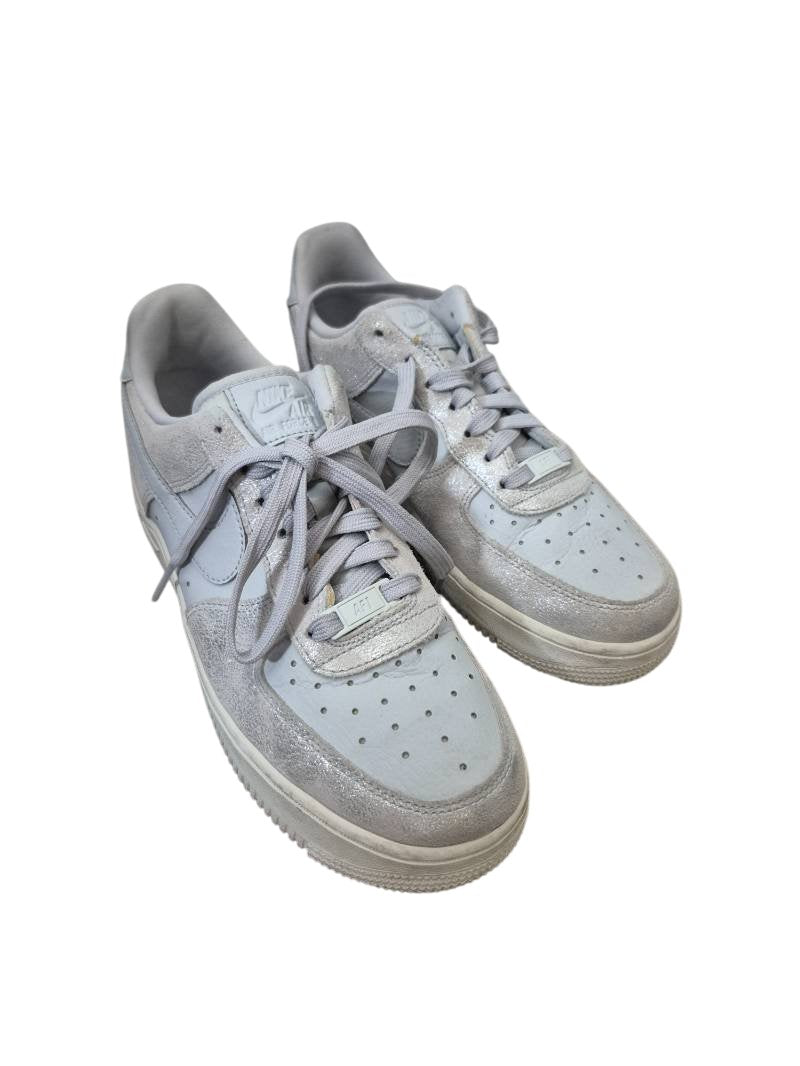 Nike Low-Top Sneakers Sneakers