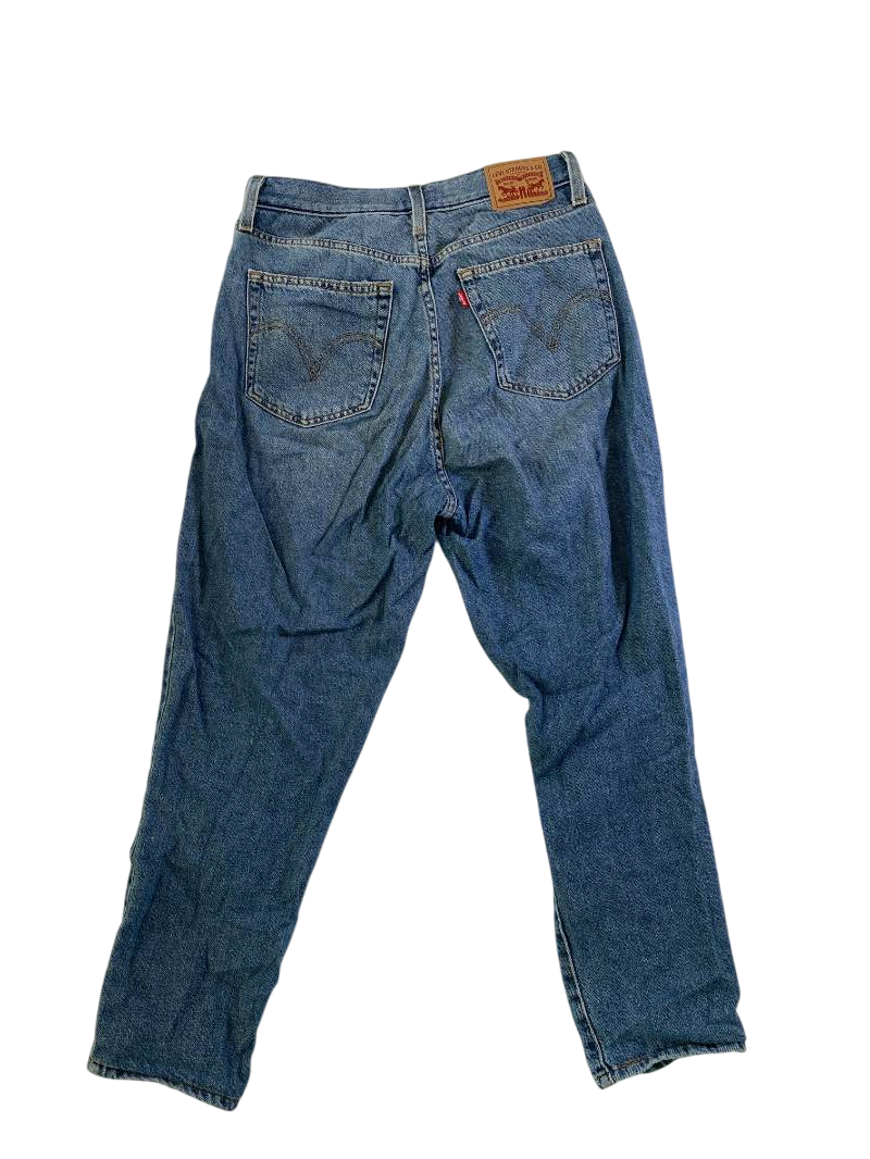 Levi Straight Leg Jeans