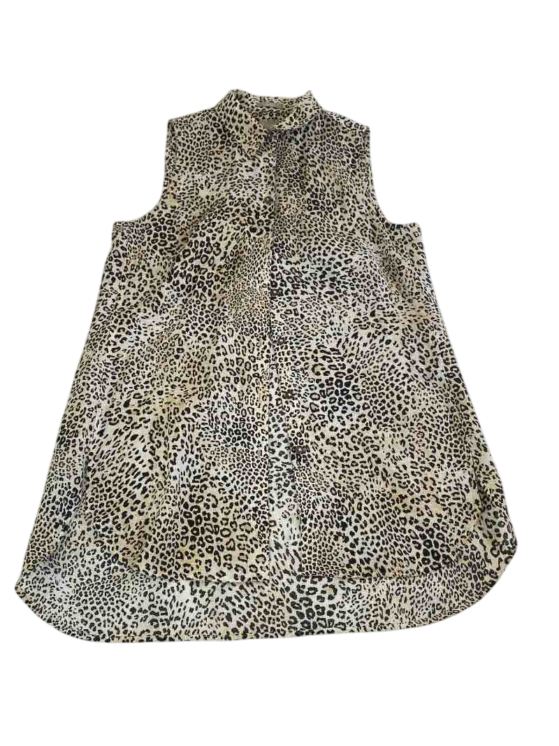 Chicos Sleeveless Button-Up Tanks