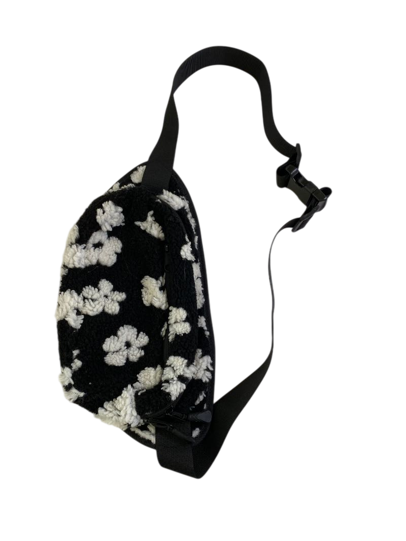 N/A Floral Sling Bag Handbags