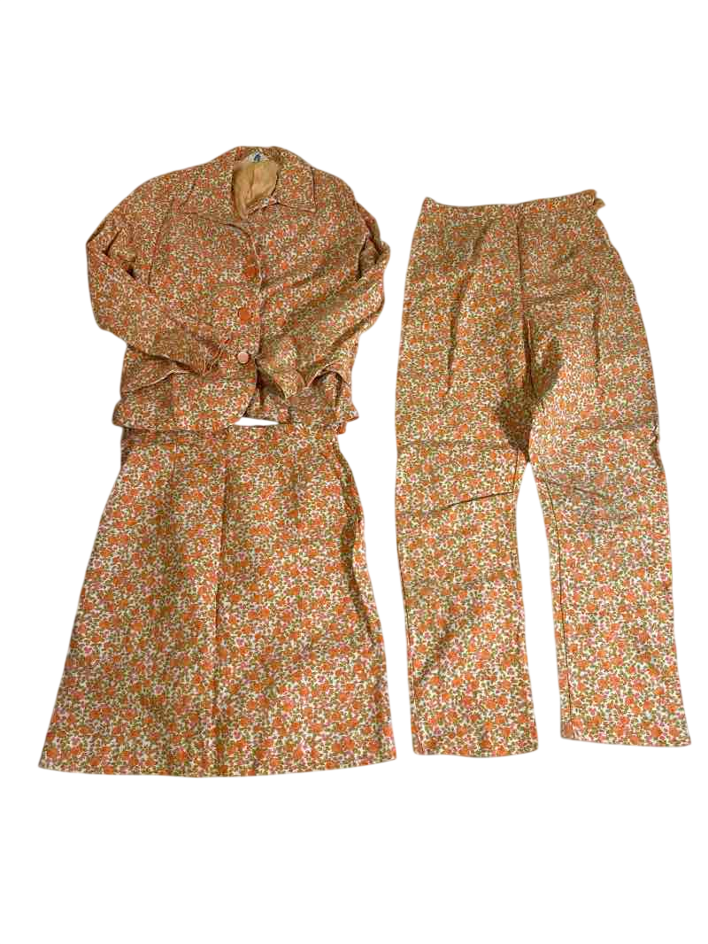 Vintage Vintage Floral Set Vintage