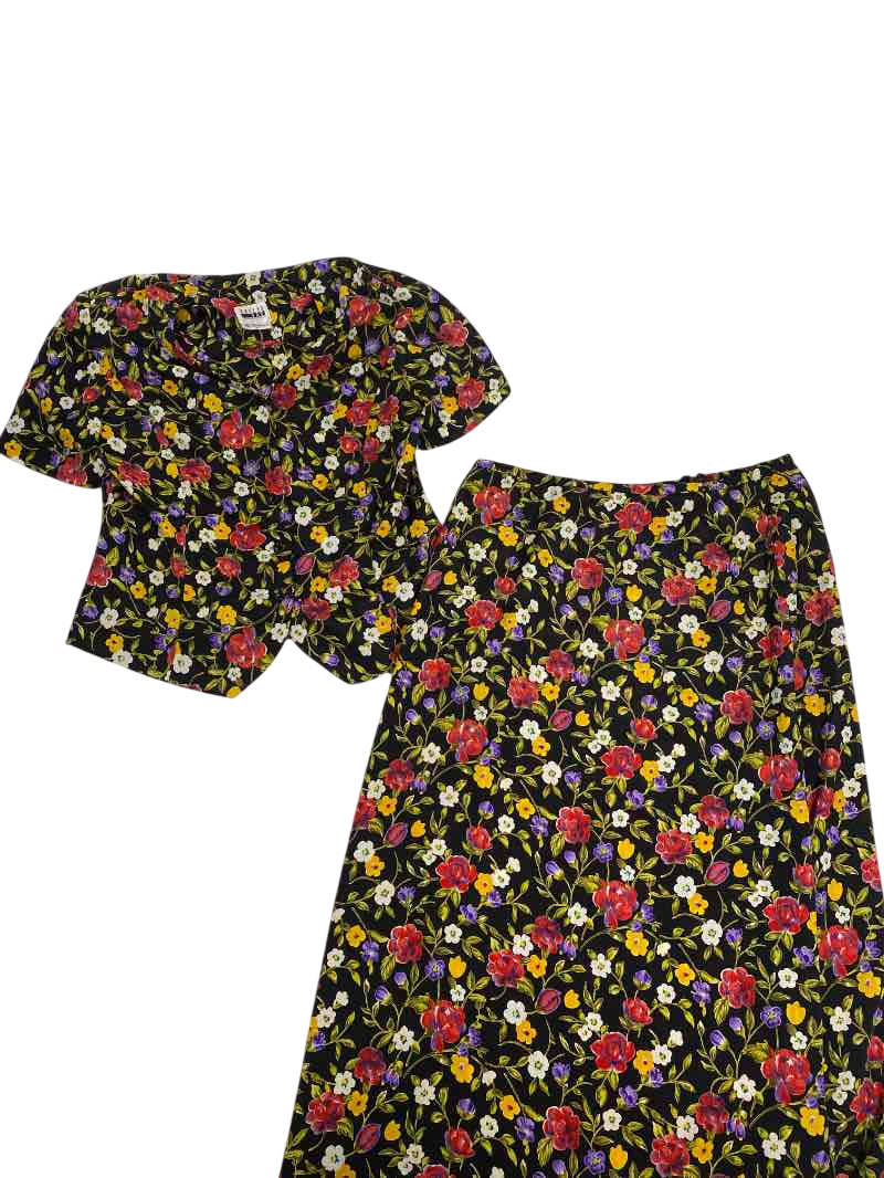 Leslie Fay Floral blouse and skirt set Vintage