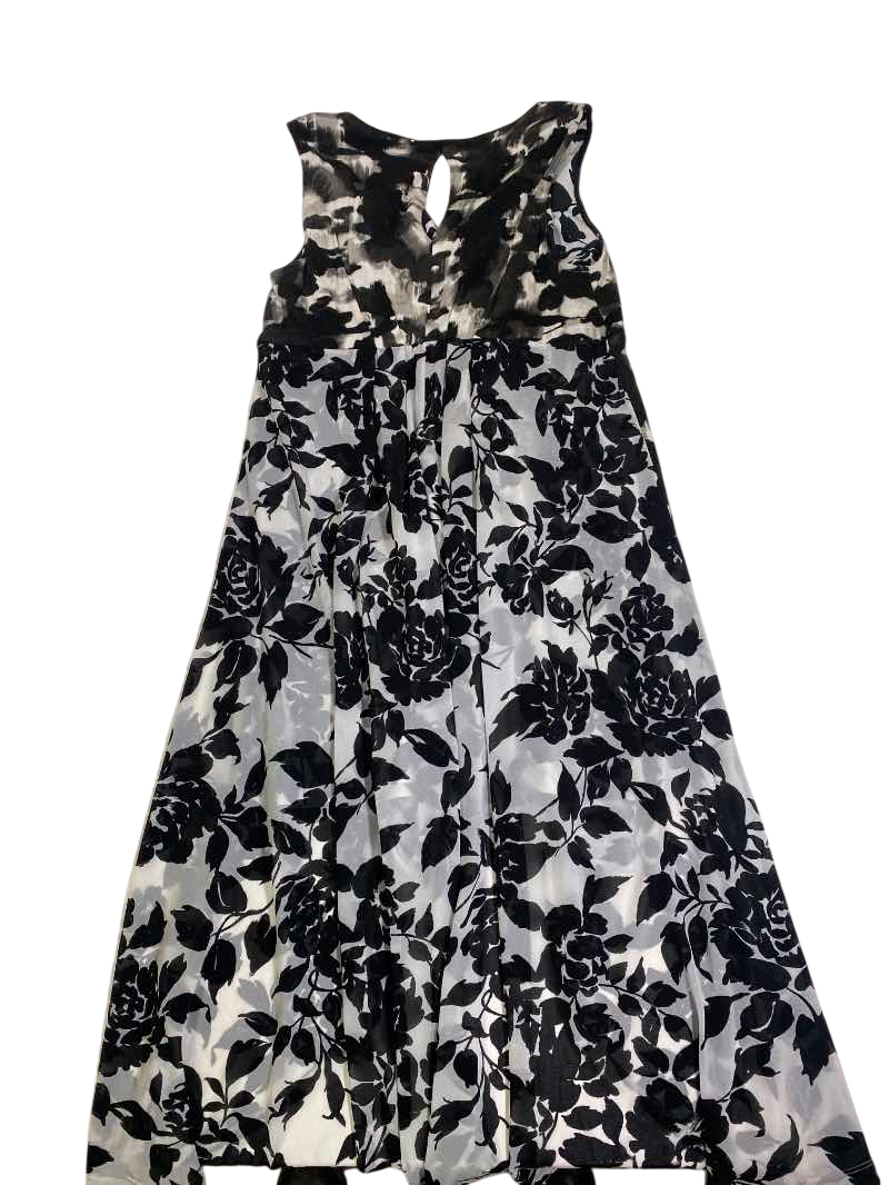 Simply Vera Wang  Sleeveless floral midi Dresses