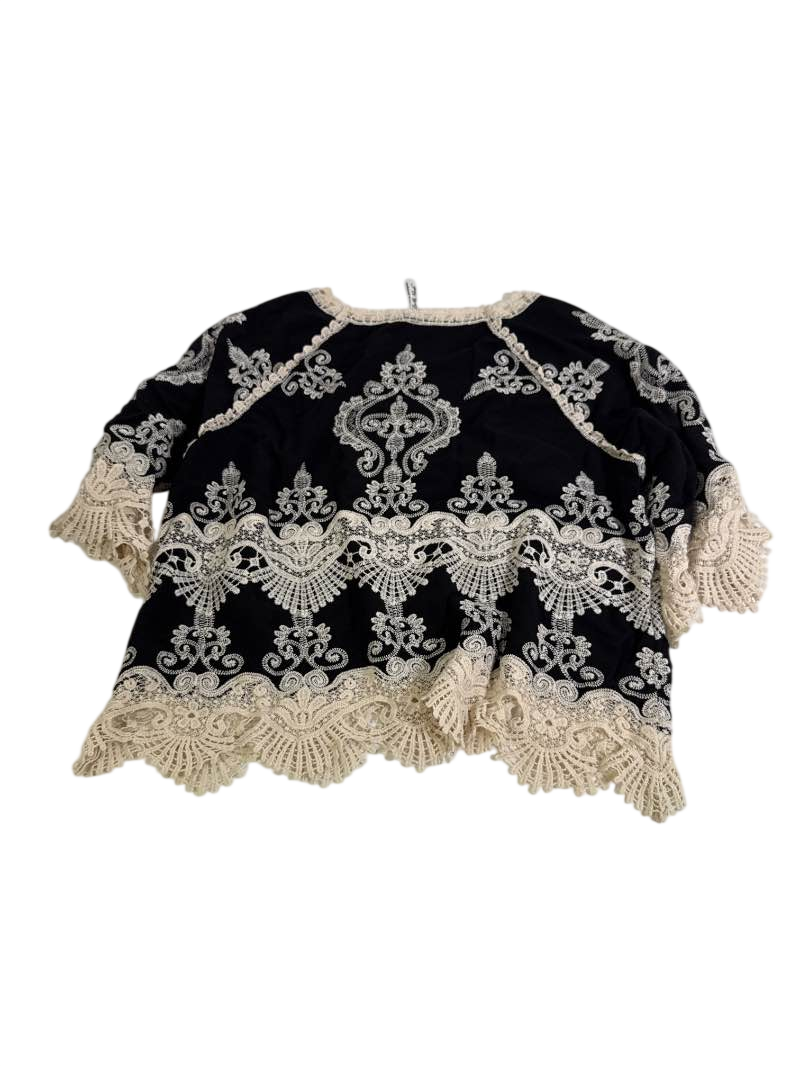 Lea & Nicole Lace Overlay Short Sleeves