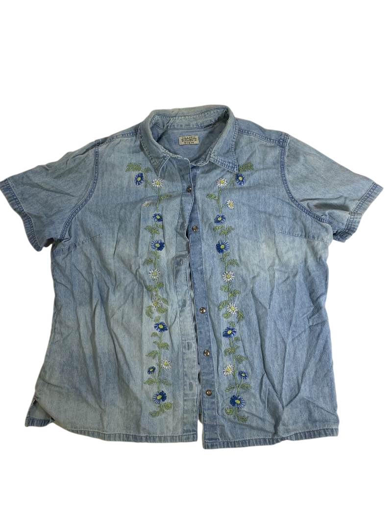 Classic Elements  Embroidered Denim Shirt Vintage