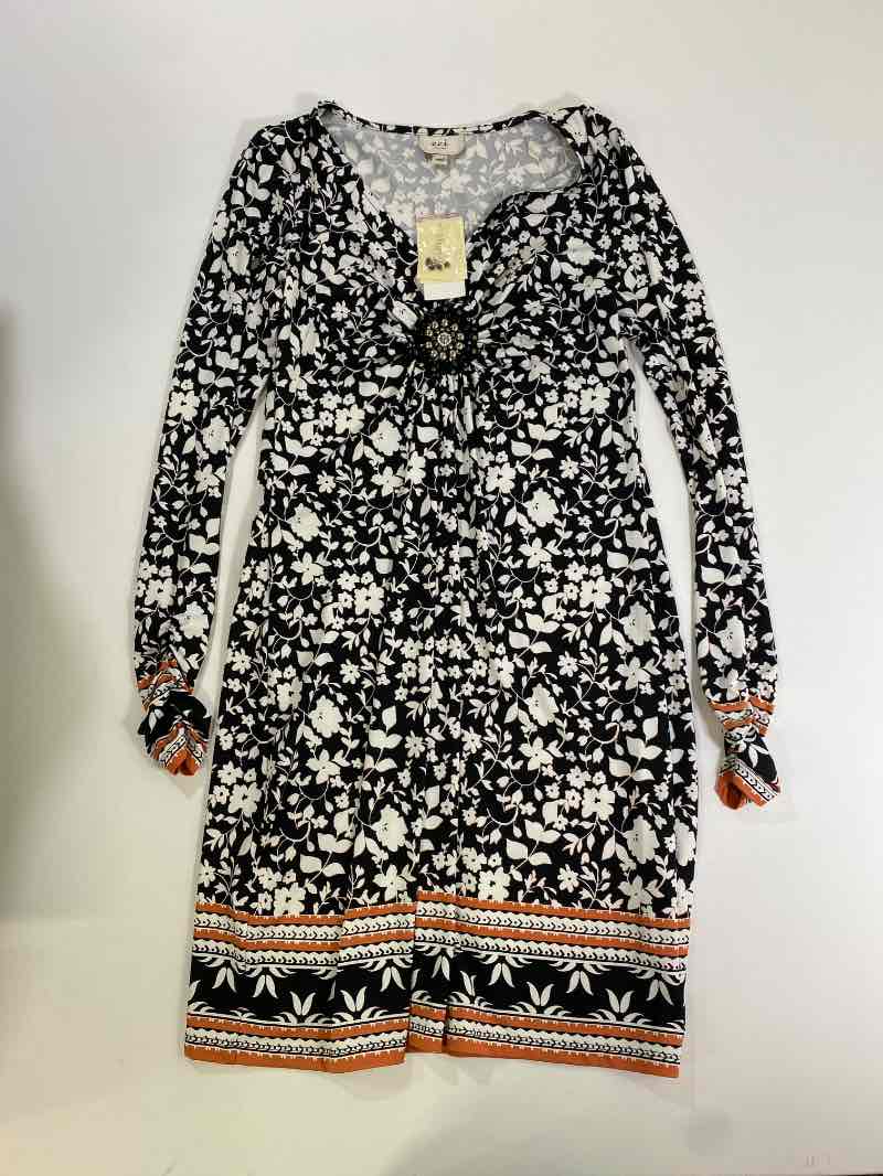 Eci  Floral V-Neck Dresses
