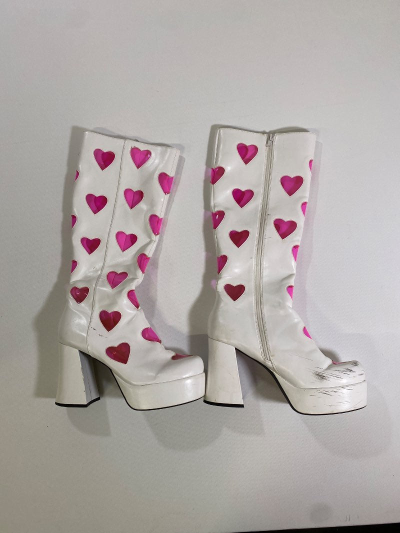 None Heart Pattern Boots