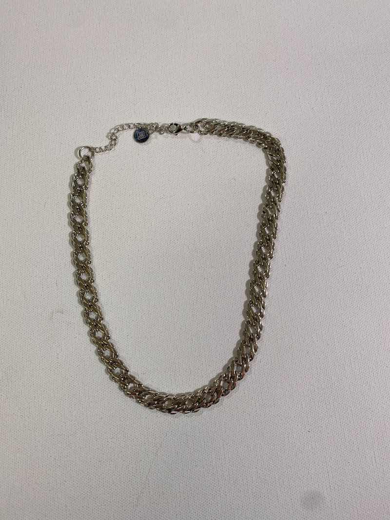 BLB Chain Necklace Jewelry
