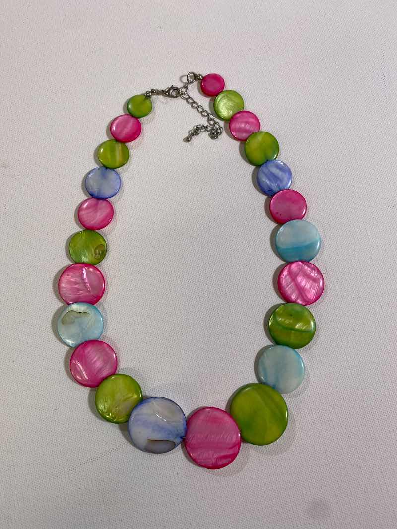 None Round Disc Necklace Jewelry