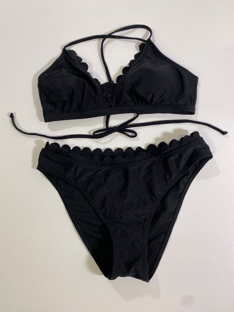 Cup She  Scalloped Bikini Swimwear