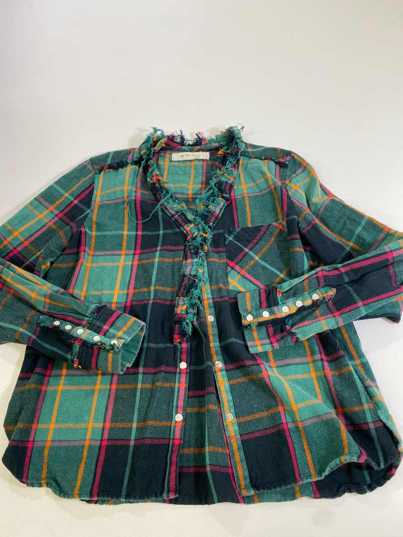 Free People  Frayed Button-Up Long Sleeves