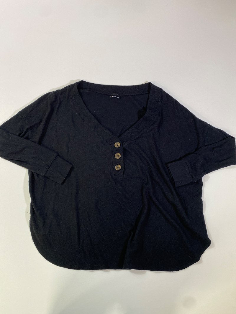Urban Outfitters  Henley V-Neck Long Sleeves
