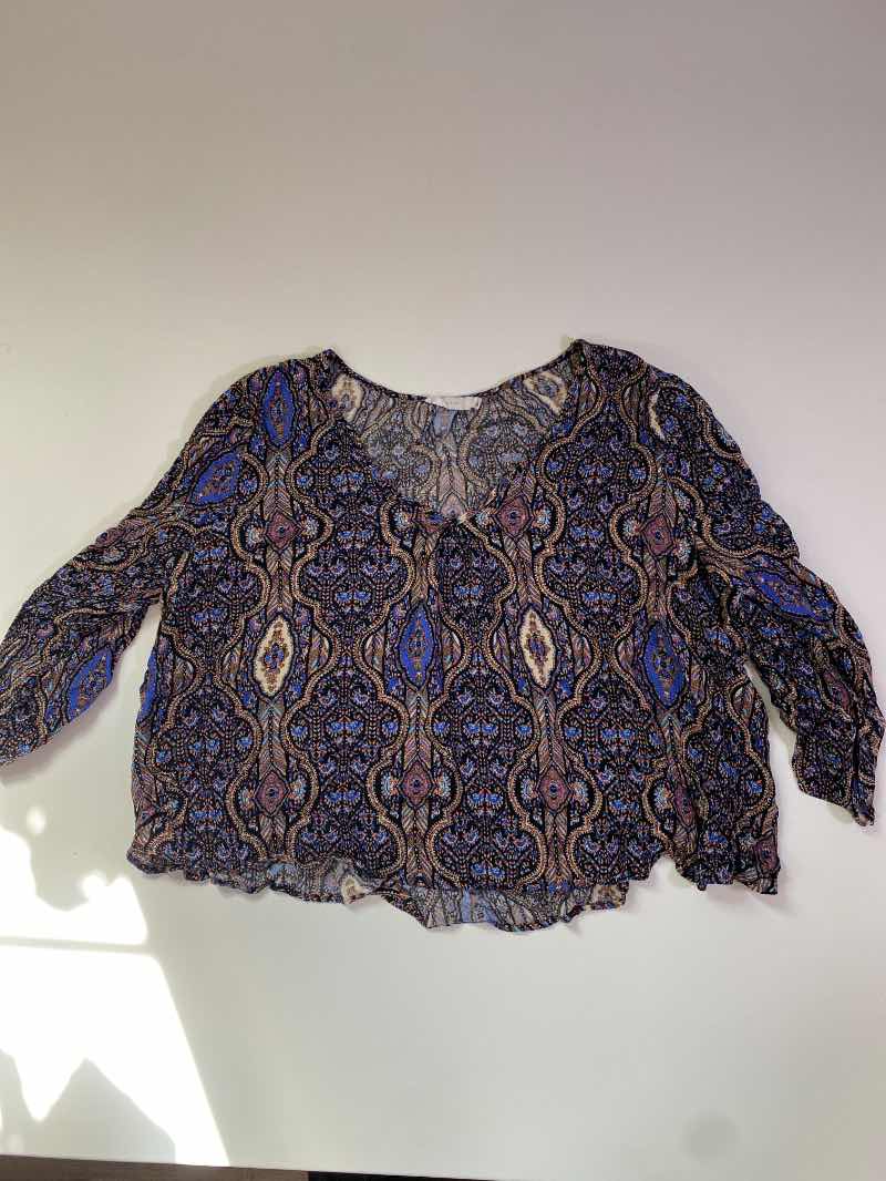 Lush Patterned Blouse Long Sleeves