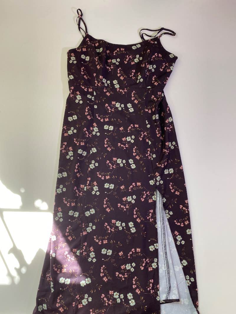 Originality  Spaghetti Strap Dresses